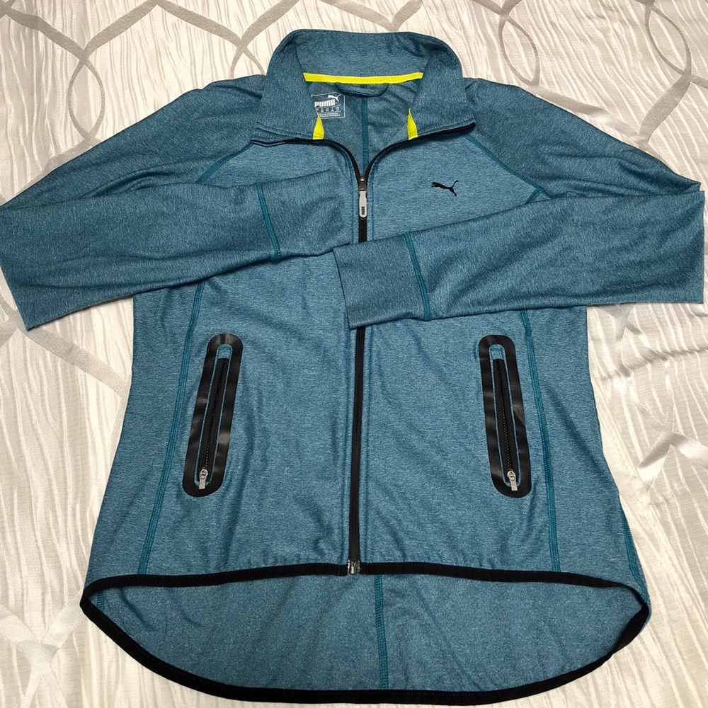 ✨Women’s Puma Power Cell Sports Jacket✨